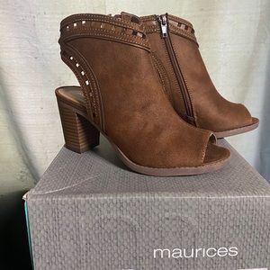 EUC Open toe ankle booties sz6
